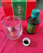 松寿仙（しょうじゅせん）170ml × 3本♥️⁡母が飲んでからみちがえるほど元気になったので私も飲み始めました☺️水で薄めてお茶みたいな感じ✨とても飲みやすいです✨即効性はないけど日々飲んで…のInstagram画像