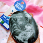 ホットウォッシーを使っています❗個性的なパッケージが魅力的な石鹸です。いちご鼻が気になる方におすすめ✨#ホットウォッシー #hotwashy #いちご鼻 #毛穴ケア #富士山マグマパウ…のInstagram画像