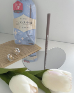 気分転換にメイクもチェンジ💄ˎˊ˗ 角度によってさりげなく輝くニュアンスパール配合のキングダム　ニュアンスジェルアイライナーWP抜け感のあるアッシュグレー。アイシャドウに馴…のInstagram画像