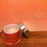 内側から光る肌を目指して🧖🏻‍♀️✨Denovis AC リバイタライジングクリーム💛先月から使い始めたDenovis AC💛シトラス果皮発酵エキスと黒麹を配合年齢肌に働きかけてくれるから…のInstagram画像