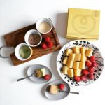 .GWはちょいとバタバタしているので今日こどもの日のお祝いをしましたーー♥.お祝いのケーキは『八天堂のとろけるクリーム＆バームクーヘン』だよ！...八天堂の人気…のInstagram画像