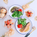 .今日のランチは魚匠えびす様の　（ @uosyoebisu )華やかパーティーセット✨..‎ ❝ 元大使館付きシェフ監修 ❞✦サーモンのグリルマスタード風味…のInstagram画像