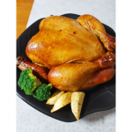 •*¨*•.¸¸☆*･ﾟ⁡⁡⁡⁡⁡⁡千成亭⁡国産若鶏お肉屋さんが秘伝のタレで焼いた丸焼きローストチキン🍗⁡⁡⁡⁡⁡今日はクリスマスかお誕生日かな？！ってくらい豪華な丸焼きのロー…のInstagram画像