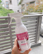 SHE&YOU 殺虫ミストを使ってみました！こちらは天然由来成分で害虫をやさしく駆除してくれます。害虫の種類もハエ成虫、蚊成虫、ハエ幼虫(ウジ)、ゴキブリ、ノミ、トコジラミ(ナンキンムシ)…のInstagram画像