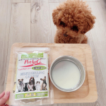 我が家の愛犬が最近のお気に入りで飲ませています💕ペット用「免疫ミルク」　【ペットアイジージー】 （4g×15袋）」（￥2,200税込）母子免疫の理論を応用して作られた【免疫ミル…のInstagram画像