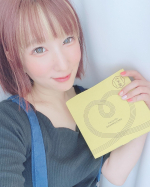 .間違いなく映えるꔛ♥かわいいハート型のバームクーヘン❤︎.*ふんわり優しいカスタード味♥️くりーむパンで有名な八天堂さんのバームクーヘン。しっとりふんわりおいしい…のInstagram画像