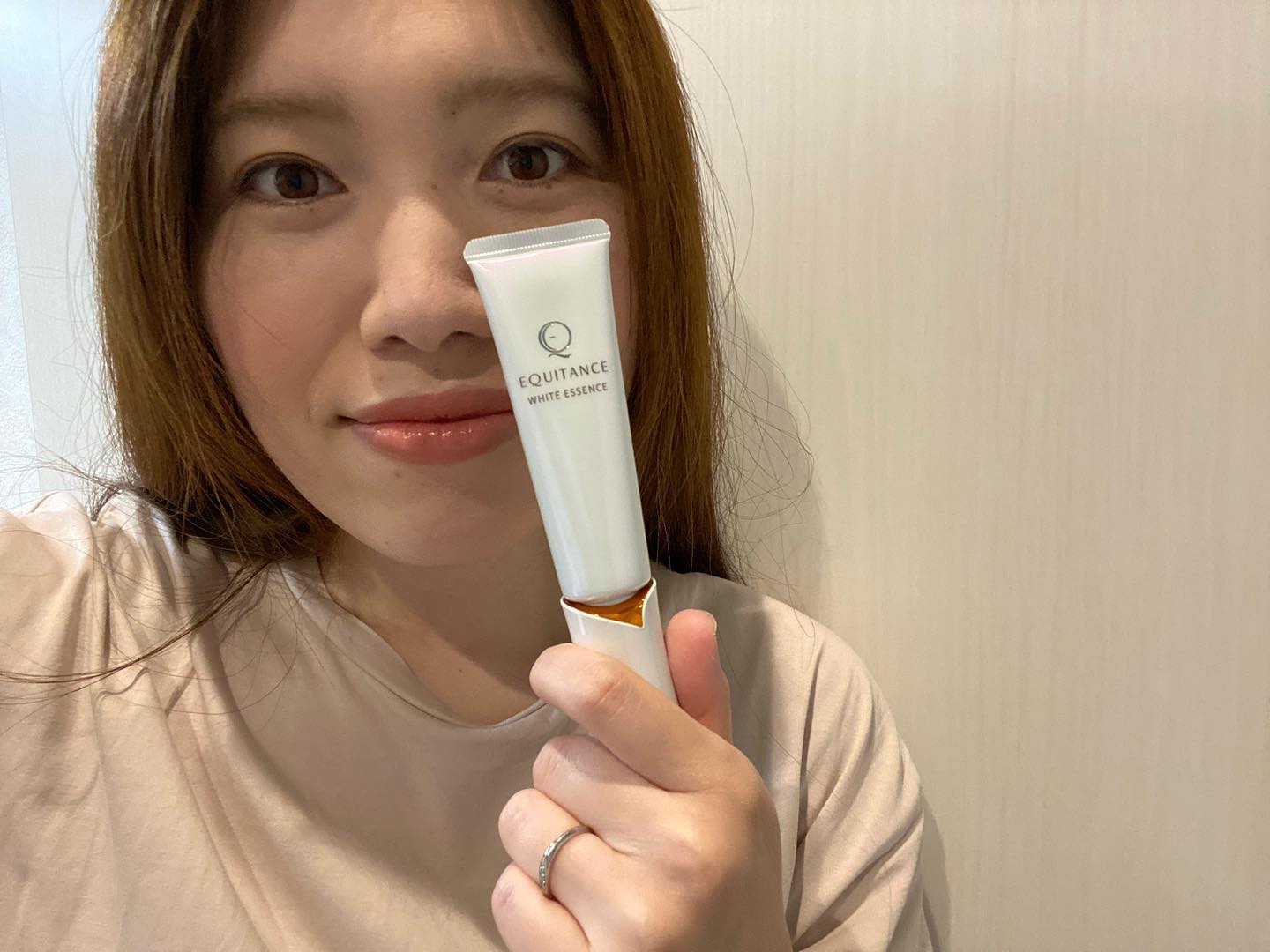 口コミ投稿：【エクイタンス ホワイトエッセンス】⁡毎日使い続けてます‪‪♩ベタベタしなくて、しっ…