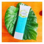 miteteシリーズ「UVアロマミルク」✨SPF34 PA+++で紫外線をしっかりガード💕保湿成分配合だから、化粧下地としてもとても優秀！水色のかわいらしいパッケージ。薄型チューブでお出…のInstagram画像