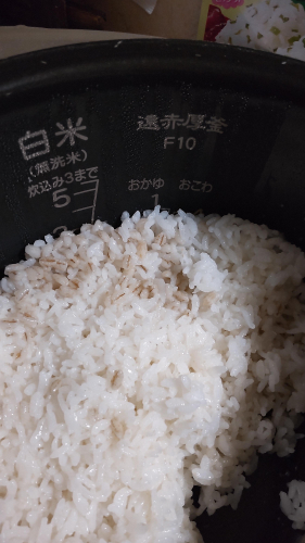 炊飯器の画像（1枚目）