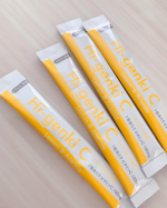 ⭐️ハイ・ゲンキC⭐️玄米酵素スティック状のパッケージの中に顆粒状で入っていて小さいから持ち運びに便利です😊原料は全て天然由来(レモン&アセロラ)で化学合成されたビタミンCは使用していな…のInstagram画像