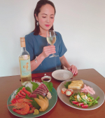 じめっとした夏は、さわやかな白ワインでリフレッシュいかがですか？？輸入食品をお届けしている富士貿易さんの🍾ガロドーロ ヴィーニョ・ヴェルデ DOC ブランコ🍾が美味しかったぁ💕…のInstagram画像