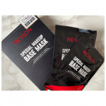 ♡REVLON  SPECIAL MAKEUP BASE MASK🕊✨パックって大体10分くらい経つと乾燥してる感じだけど、このレブロンのシートマスクはたっぷり美容液が入ってるから時間…のInstagram画像