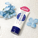 明色美顔薬用洗顔フォームはなんとあの美顔水シリーズの洗顔なんです。こちらもニキビが気になる方にオススメできるアイテムとなっています。強い抗炎症効果をもつ薬用有効成分、“グリチルレチン酸ステアリ…のInstagram画像
