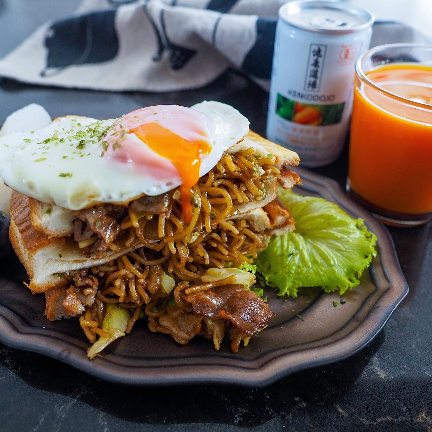 口コミ投稿：娘が焼きそばパンマン、焼きそばパンマン言うから最近ずっと食べたくなってた焼きそ…