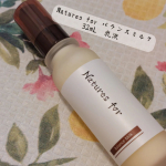siki_aoi【　Natures for バランスミルク 32mL（乳液）】水を一滴も使わずつくられた、とてもこっくりした、しっとり系の乳液。ローズや月桃を中心としたさわやかな香りで癒さ…のInstagram画像