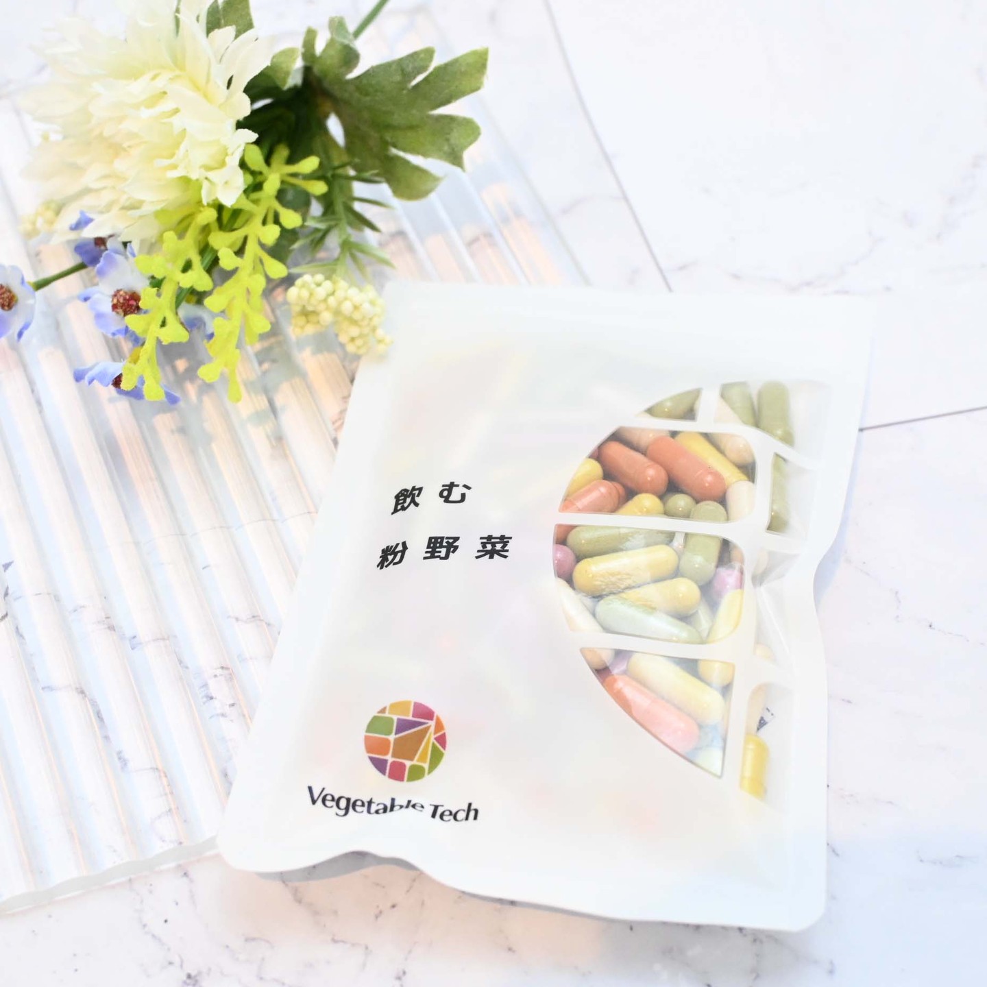 口コミ投稿：飲む粉野菜平日の昼間はコンビニ食が多いので栄養の偏りが気になっていました。また…