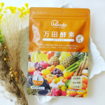 🌼生姜入りの万田酵素　万田酵素シリーズの1番人気商品みたいです💗日本国内を中心に選びぬかれた53種類以上の植物性原材料をじっくり3年3ヶ月以上かけて発酵・熟成✨余計なものは加えず作られて…のInstagram画像