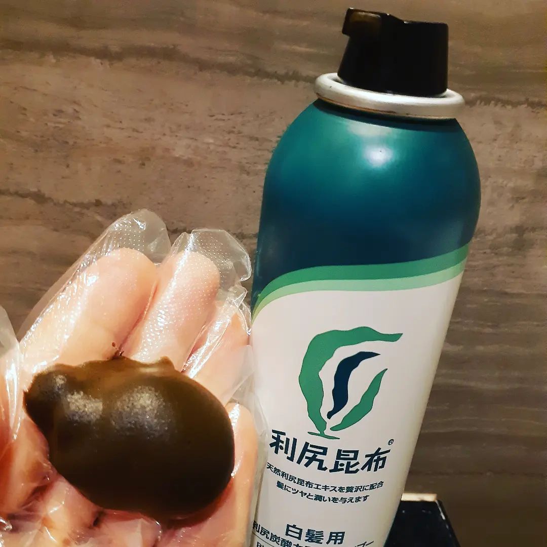 口コミ投稿：利尻炭酸カラーシャンプー（白髪用）の継続使用レポ。使うごとに徐々に染まっていき…