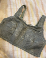 ペタッとチイサクするノンワイヤーブラジャー　チイサクシヤ使ってみました♫ノンワイヤーなので、着心地は優しくて快適^ ^レース内側はバストの横流れを防ぐリフトアップパネルとバストを引き上げるパ…のInstagram画像