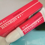コスメジタン様より 👃ハナビジン👃をお試しさせていただきました ネーミングの通りの、鼻対策のアイテムです。ハナビジン=鼻美人🤣鼻はお年頃の頃から長年ずっと悩まされているやつですね。小鼻の黒…のInstagram画像