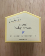 neo baby ニコリベビークリーム国産馬油とオーガニック植物オイルを使用したクリーム。100％自然由来成分で無添加だそう。　赤ちゃんだけじゃなく大人には、化粧下地や、クリームパック…のInstagram画像