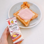 469maki大好きなマルサンアイの豆乳飲料シリーズの＼あんバター味／いただきました✨もう濃厚なあんこ！あんこ好きにはたまりません🥴トーストと食べるとあんバタートーストを食べているよ…のInstagram画像