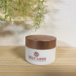 株式会社ライフマックスのプロモーションに参加しています#PR #株式会社ライフマックス #selflove #セルフラブ #出口アヤ #オールインワンラメラマッサージジェル #オールインワンジェル…のInstagram画像