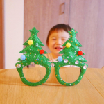 トイザらスでクリスマス支度はじめました🎄⭐️クリスマスツリーメガネ編⭐️モニプラファンブログの企画でクリスマスグッズを3点いただきましたトイザらスオリジナルの商品です！どれもかわいい〜☺…のInstagram画像