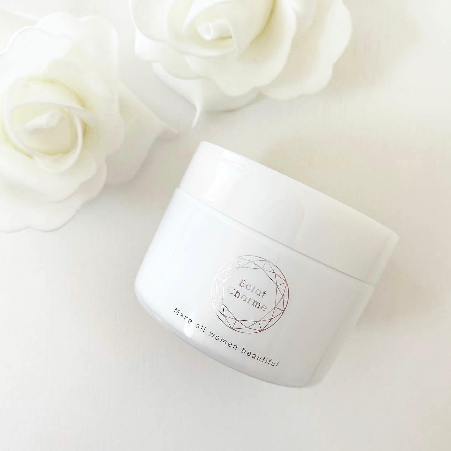 口コミ投稿：エクラシャルム.厳選された30種類の美容成分を配合💫.顔だけじゃなく全身のニキビケア…