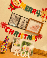 ・ハロウィンも終わって次はクリスマス🎄🎅@toysrus_jp さんのオリジナルクリスマスグッズが届きました🎅🎄❤️子供の写真と共に可愛く玄関を飾りつけました😍ポンポンミニ…のInstagram画像