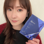 ダーマフィラープレミア❤️⁡ヒアルロン酸などの美容成分をミクロの針状に結晶化した「マイクロニードル」化粧品です💕　しっかり長く肌にとどまる「持続力の高いヒアルロン酸」を2種類配合✨　ほかにも、…のInstagram画像
