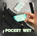 ....手のひらサイズのウェットティッシュ『POCKET WET』(一袋8枚入り)をお試し✨...『POCKET WET』は、 持ち運びに便利な…のInstagram画像