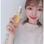 🌼リピ中のお気に入りオイル💛アプリアージュオイルs 目の周り、首、胸元などにできてしまったポツポツ粒イボをケアできる、南フランス産の杏仁オイルです🥰天然由来成分100u0025だから安心し…のInstagram画像