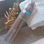 🌼炭とクレイ配合の、高濃度炭酸オイルシャンプーがlementから出ました✨ルメントスパークリングオイルクレンジングシャンプー 　ブラック🖤容器をよく振って中身を出します❕フワフワの…のInstagram画像