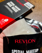✼••┈┈••✼••┈┈••✼••┈┈••✼REVLONメイクアップ発想のシートマスク✨️「SPECIAL MAKEUP BASE MASK」✨️めっちゃしっとり✨️シートマス…のInstagram画像