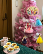 トイザらスのプリンセスツリーと一緒にパンプディング作ってみました。可愛いツリーがあるだけでクリスマスが待ち遠しいです。#プリンセス#雑貨 #PR #日本トイザらス株式会社 #トイザらス #ト…のInstagram画像