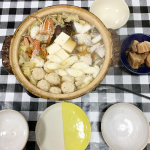 今日は暖かい一日でしたね〜！でも、夜ごはんはよせ鍋〜！今日は和食の日なんですって！マルトモの寄せ鍋のつゆをお試ししました〜！美味しかったでーす！・・・・…のInstagram画像