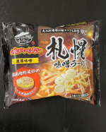 お水がいらない 札幌味噌ラーメン❤️⁡キンレイさんのラーメンのファンです🥹どれ食べても美味しい🤭💕今回は札幌味噌ラーメン🤭⁡お外でも食べやすい🤭丸ごと鍋に入れて火をつけるだけ❤️家に引き…のInstagram画像