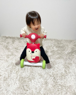 ⁡トイザらス 🦒⁡@toysrus_jp トイザらス・ベビーザらス限定✨子供の成長に合わせて長く楽しめる屋内用ライド・オン・トイ𓂃 🛴. ⋆⁡かいちゃんが乗ってるの…のInstagram画像