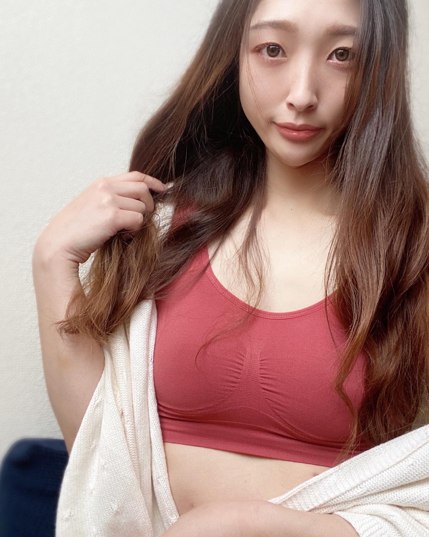 口コミ投稿：VIAGEビューティアップナイトブラ＼新カラー発売！／ チェリーレッドのお色味です🍒生…