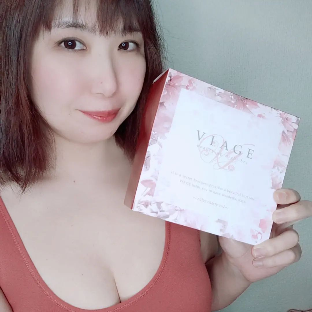 口コミ投稿：VINTAGEナイトブラの新色の着用レポートです✨今回はチェリーレッド🍒華やかさと落ち着…