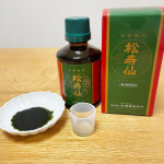 松寿仙  しょうじゅせん  170ml  疲れやすく、冷え性といった悩みがあるので、第３類医薬品である滋養強壮保健薬『松寿仙』を飲んでいます。自然の原料である、🟢クマザサ葉🟢赤松葉🟢朝鮮…のInstagram画像