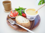 . お手軽スープで朝ごぱん𓂃 𓈒𓏸 野菜をMOTTO <冬季限定！＞バターナッツかぼちゃのとろとろスイートパンプキンスープ✨ やさしい味わいにほっこり (*˘︶˘*).。.…のInstagram画像