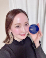 乾燥肌さんにも推したいパウダー❤︎5種類のセラミド・19種類のアミノ酸・11種類の植物エキスなど51種の美容液成分配合で、カサカサになりにくくてうるおいキープしたまま使えるの。毛穴、凹…のInstagram画像