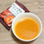 ピルボックスジャパン株式会社☆オマール海老のビスクを飲んだよ！ フリーズドライのスープなので、お湯を注ぐだけで飲めます♪寒い時期には温かいスープがおいしいよね(*´ω｀*) こちらはカ…のInstagram画像