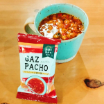 冷たい水に溶かすだけで簡単トマトスープが楽しめます。HOTでも美味しいです!パプリカ、ズッキーニ、玉ねぎがゴロゴロ入っていて美味い!トマトの味がしっかりします!#PR #ピルボックス…のInstagram画像