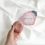 ...『SACHICO』...石けんで洗うたび、幸せめぐるバスタイム♪..✔心満たされるハピネスローズの香り✔香り長続きの処方✔お肌に優しいもちもち…のInstagram画像