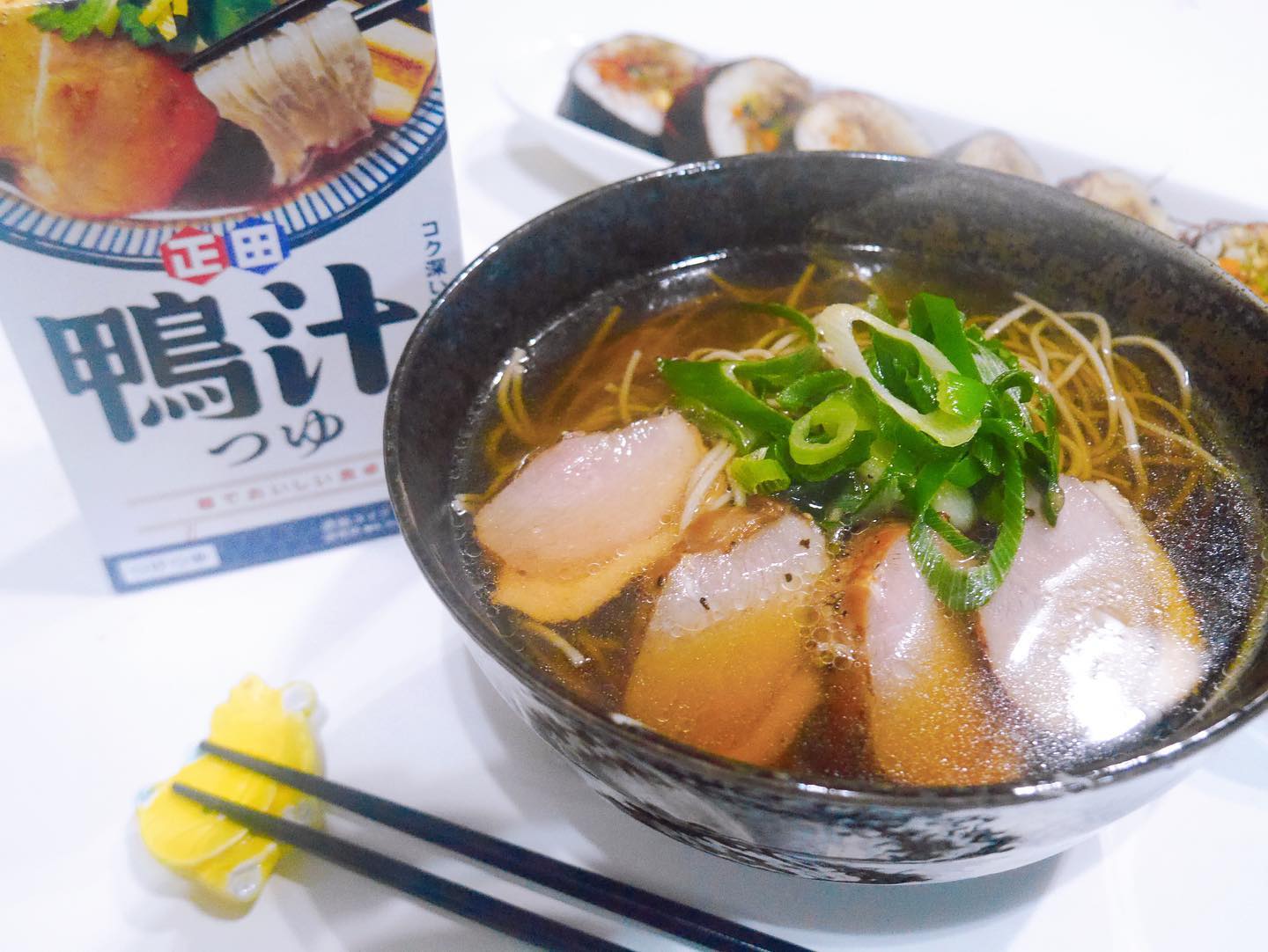 口コミ投稿：．今日のおうちごはんは⁡⁡#正田醤油 の「鴨汁つゆ」を使ってお蕎麦☺️⁡⁡いろいろな麺…