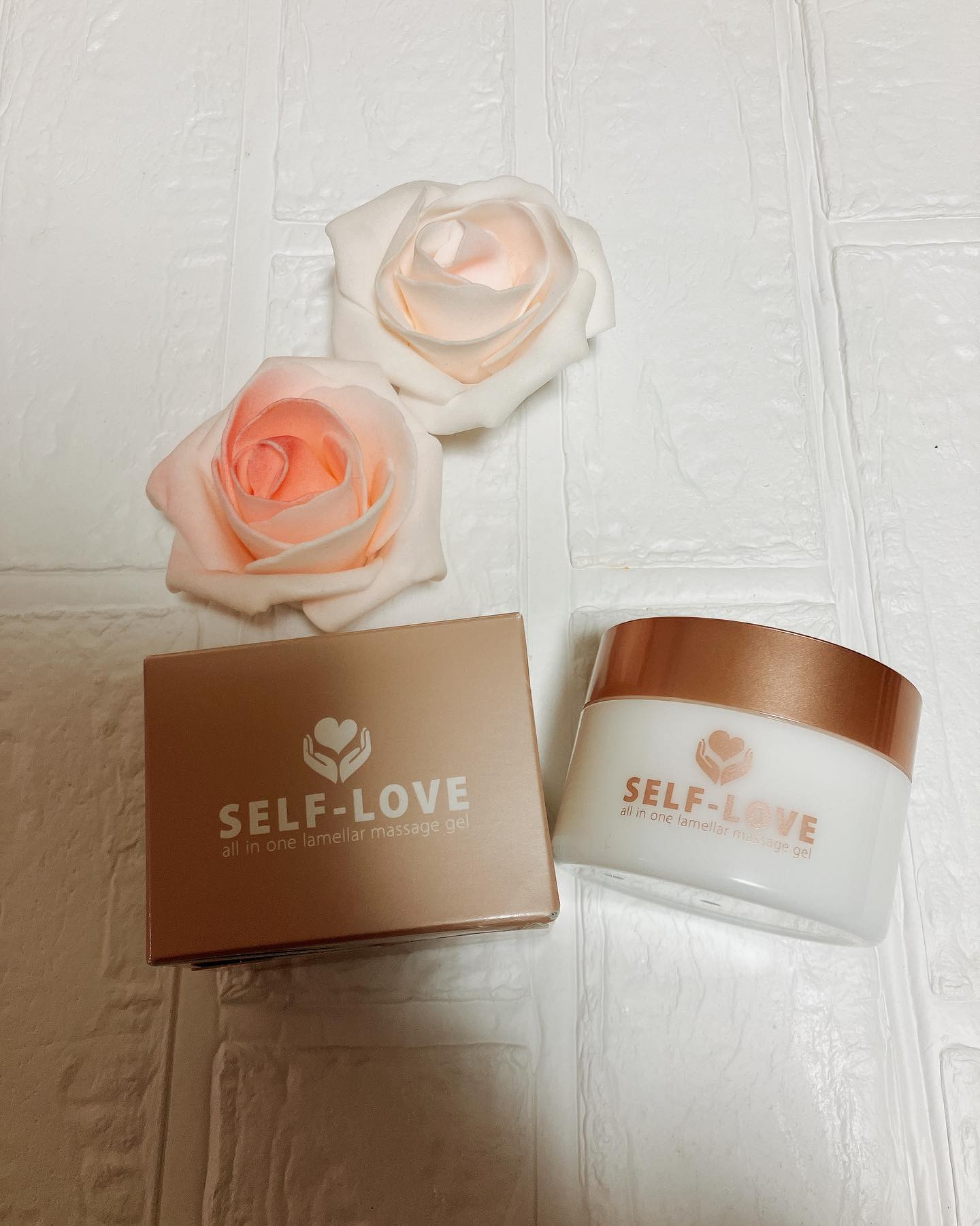 口コミ投稿：セルフエステで有名な出口アヤさんが開発したコスメ💕【SELF-LOVE オールインワンラメ…