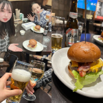 Hamburger after New Year's visit🍔Drink coffee and talk about urban legends🤣🤣🤣It looks like it wi…のInstagram画像